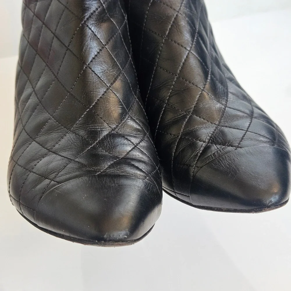 Chanel Black Quilted Leather Cap‎ Toe Ankle Boots Size 38.5 EU Fall Boots